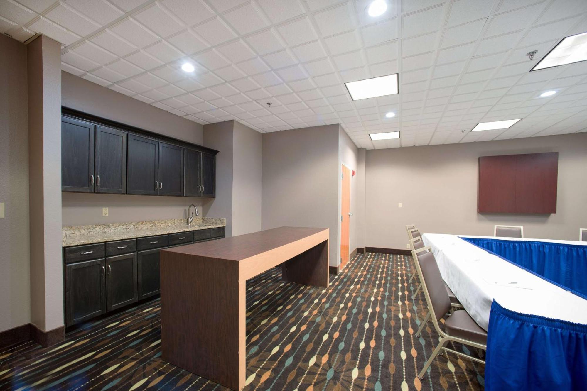 Hampton Inn Clarksville Exterior photo