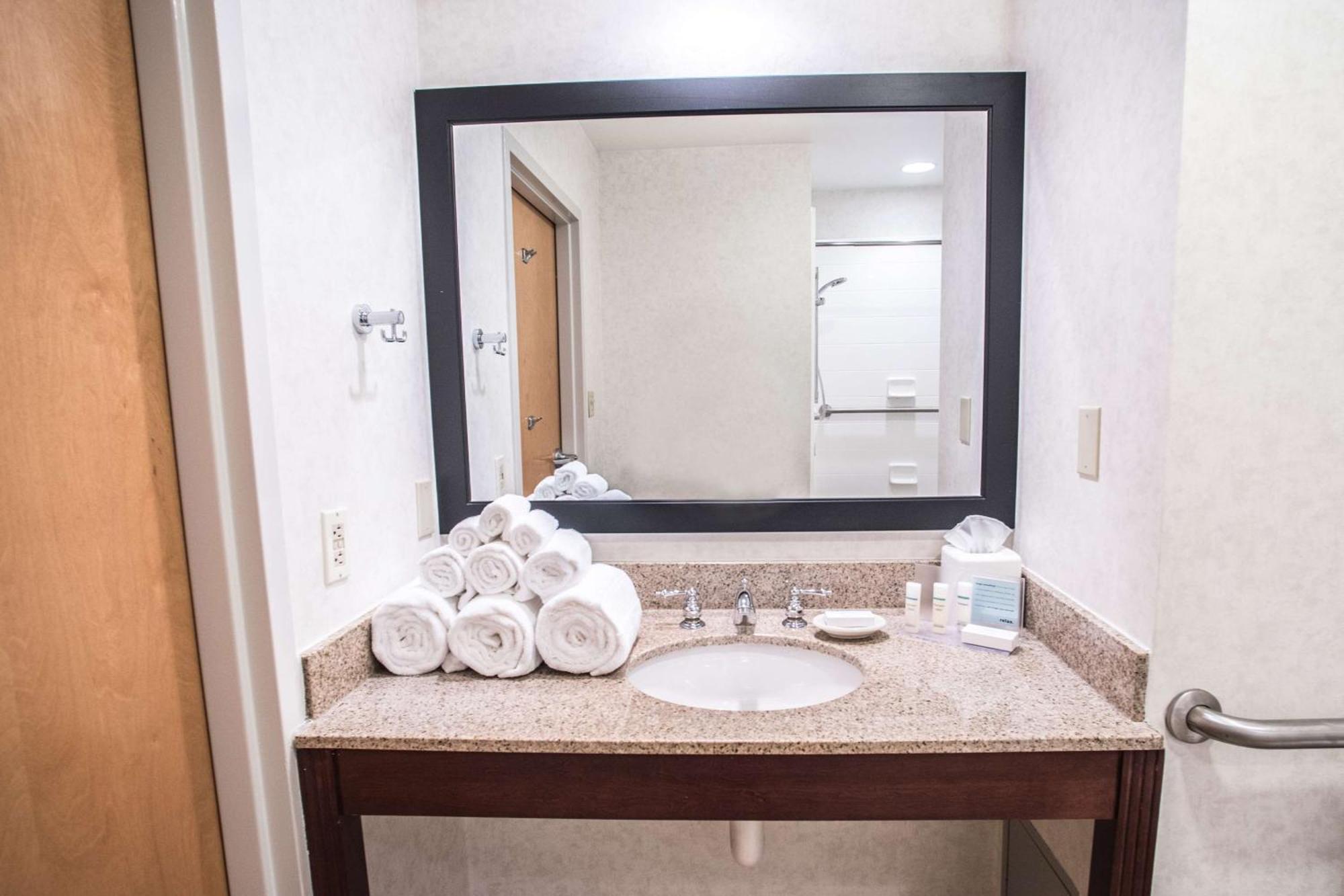 Hampton Inn Clarksville Exterior photo