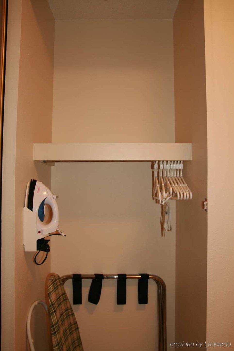 Hampton Inn Clarksville Room photo